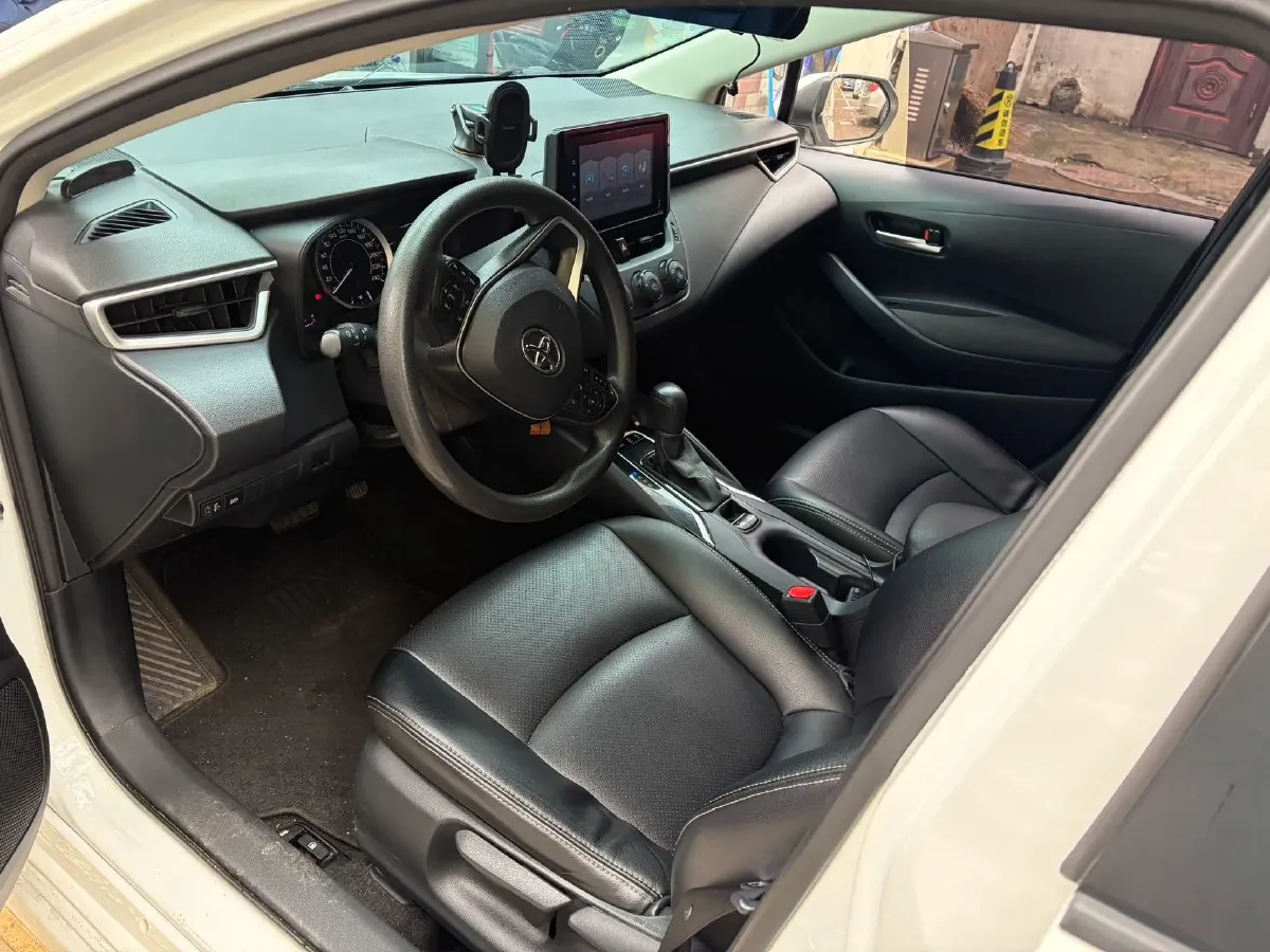 2021 Toyota Corolla 1.2T 116HP L4 CVT,autocango,china used car exporter,china ev exporter,chinese used car exporter,chinese used ev exporter