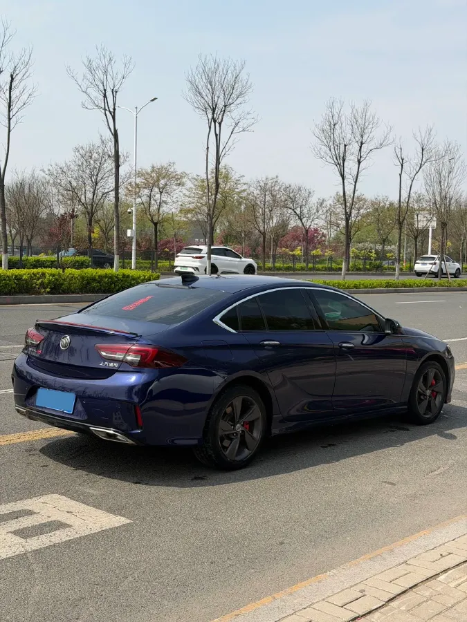 2019 Buick Regal 2.0T 261HP L4 9AT,autocango,china used car exporter,china ev exporter,chinese used car exporter,chinese used ev exporter