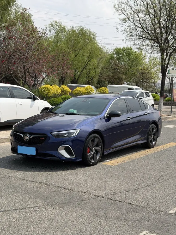 2019 Buick Regal 2.0T 261HP L4 9AT,autocango,china used car exporter,china ev exporter,chinese used car exporter,chinese used ev exporter