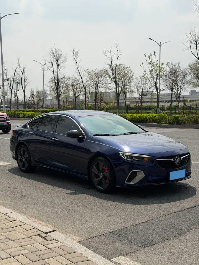 2019 Buick Regal 2.0T 261HP L4 9AT,autocango,china used car exporter,china ev exporter,chinese used car exporter,chinese used ev exporter