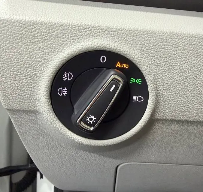 2021 Volkswagen T-Roc 1.4T 150HP L4 7DCT,autocango,china used car exporter,china ev exporter,chinese used car exporter,chinese used ev exporter