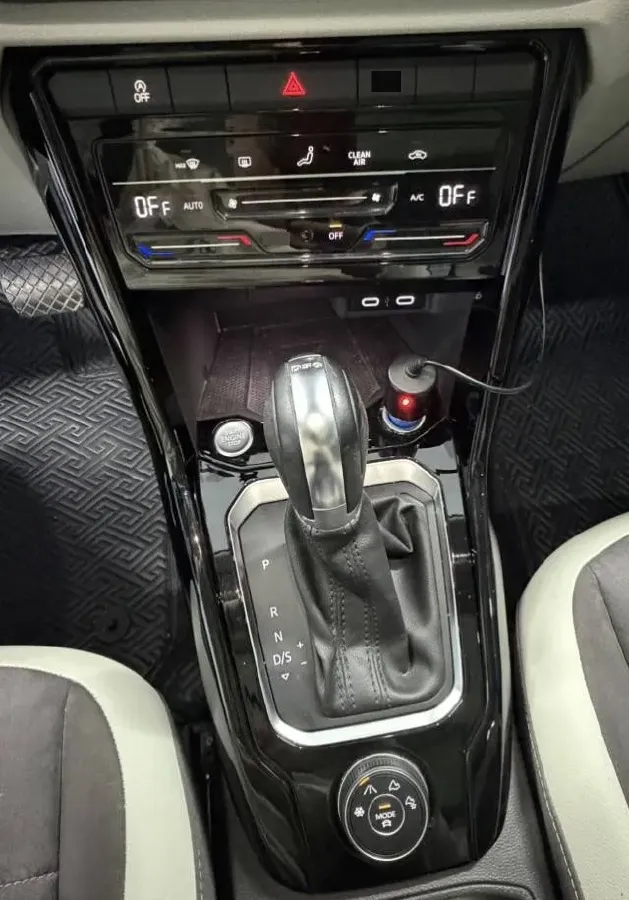 2021 Volkswagen T-Roc 1.4T 150HP L4 7DCT,autocango,china used car exporter,china ev exporter,chinese used car exporter,chinese used ev exporter