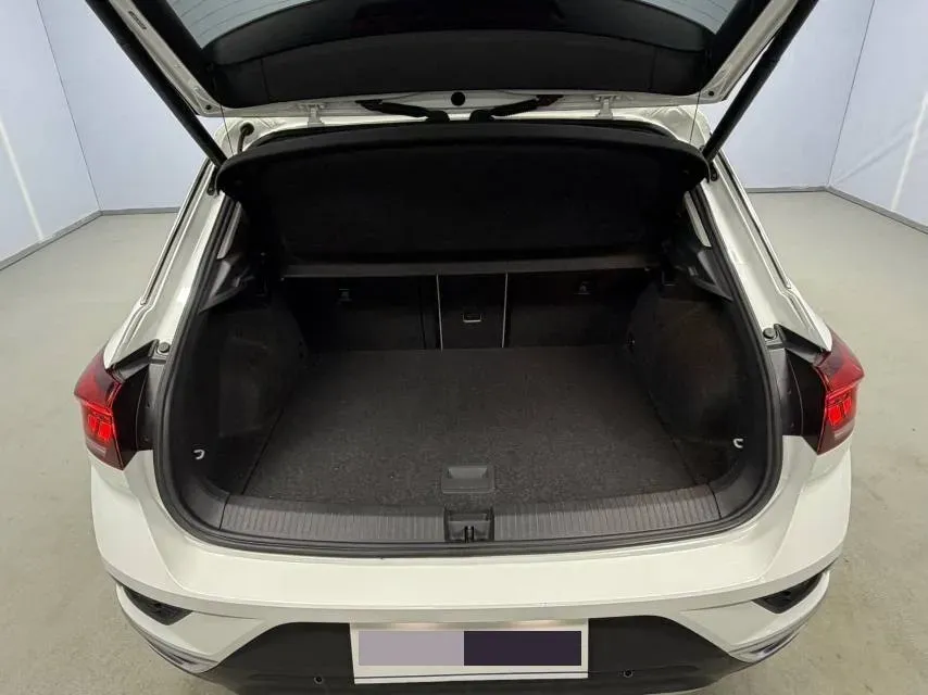 2021 Volkswagen T-Roc 1.4T 150HP L4 7DCT,autocango,china used car exporter,china ev exporter,chinese used car exporter,chinese used ev exporter