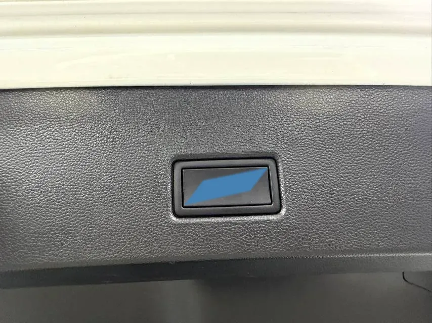 2021 Volkswagen T-Roc 1.4T 150HP L4 7DCT,autocango,china used car exporter,china ev exporter,chinese used car exporter,chinese used ev exporter