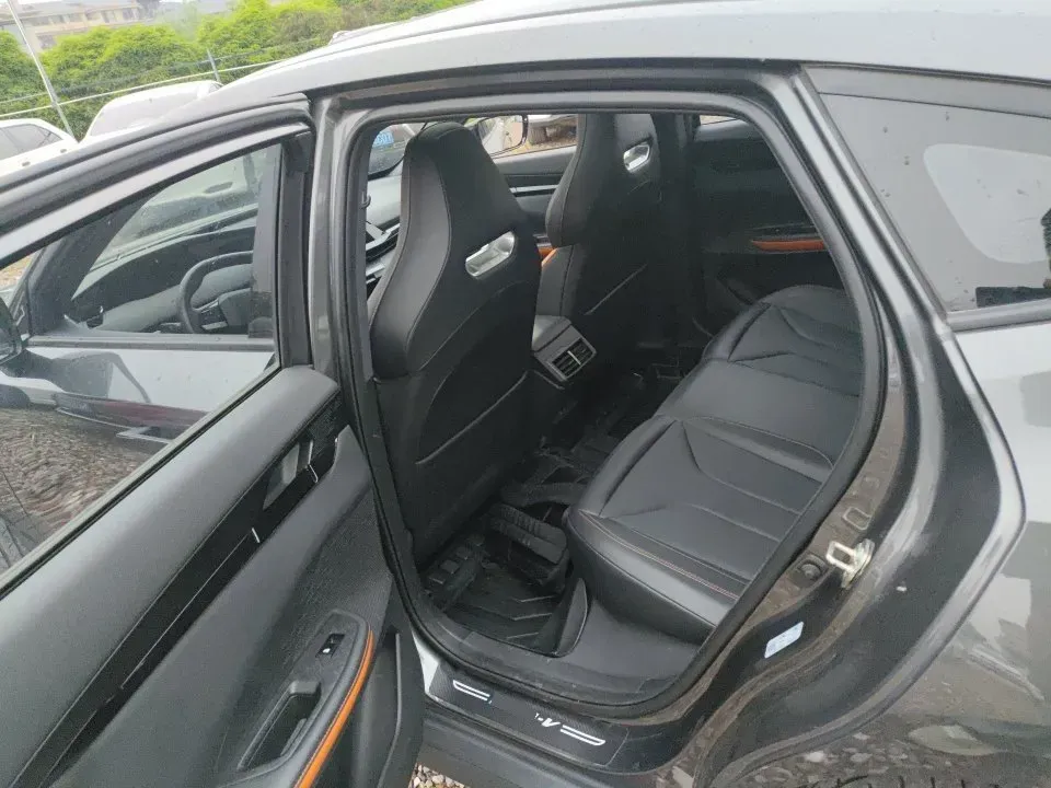 2023 ChangAn UNI-V 1.5T 188HP L4 7DCT,autocango,china used car exporter,china ev exporter,chinese used car exporter,chinese used ev exporter