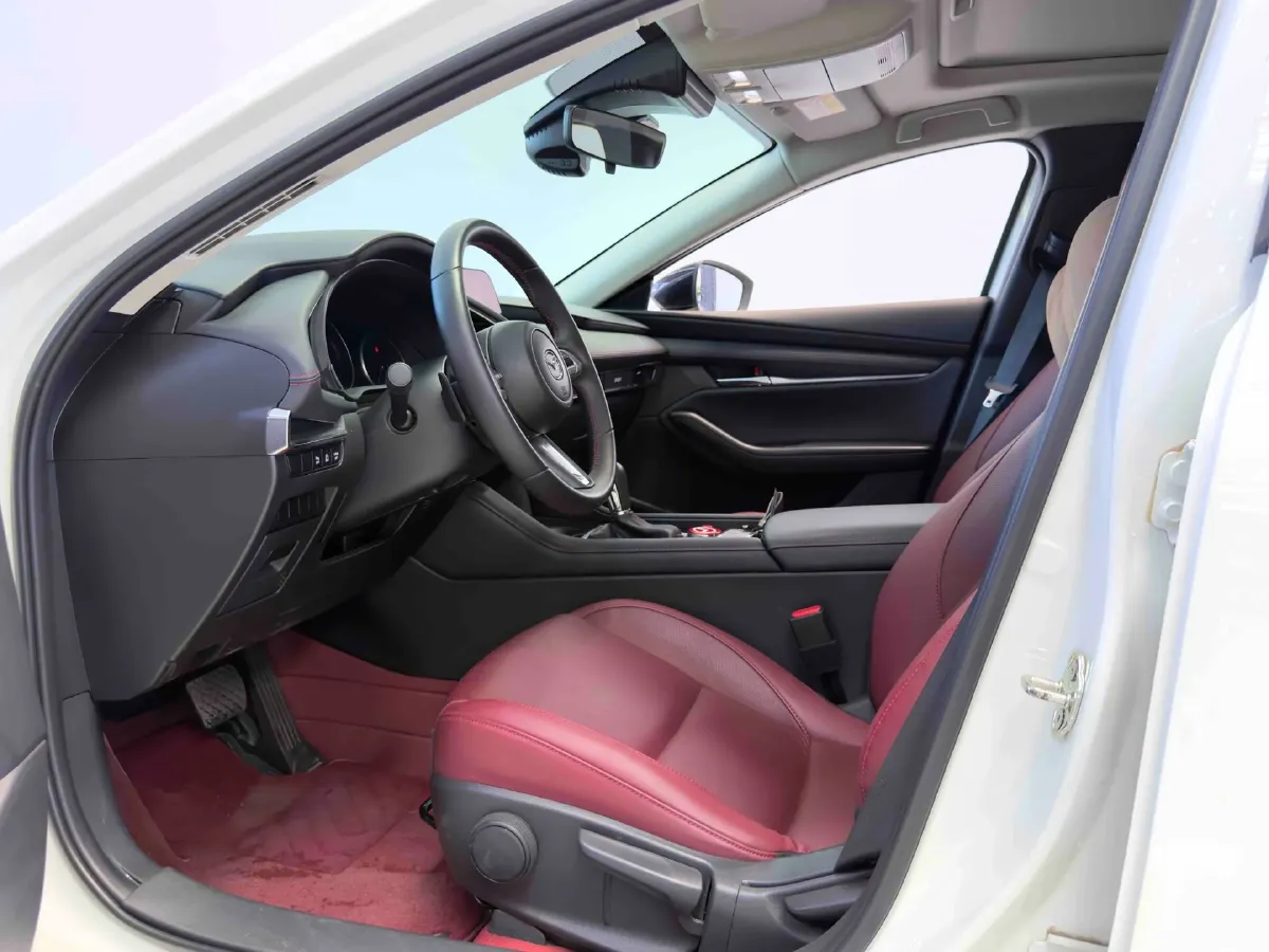 2023 Mazda 3 Axela 2.0L 158HP L4 6AT,autocango,china used car exporter,china ev exporter,chinese used car exporter,chinese used ev exporter