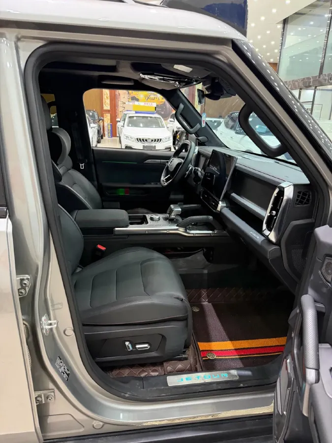 2023 Jetour Traveller 2.0T 254HP L4 7DCT,autocango,china used car exporter,china ev exporter,chinese used car exporter,chinese used ev exporter