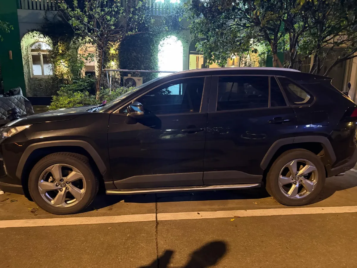 2020 Toyota RAV4 2.0L 171HP L4 CVT,autocango,china used car exporter,china ev exporter,chinese used car exporter,chinese used ev exporter