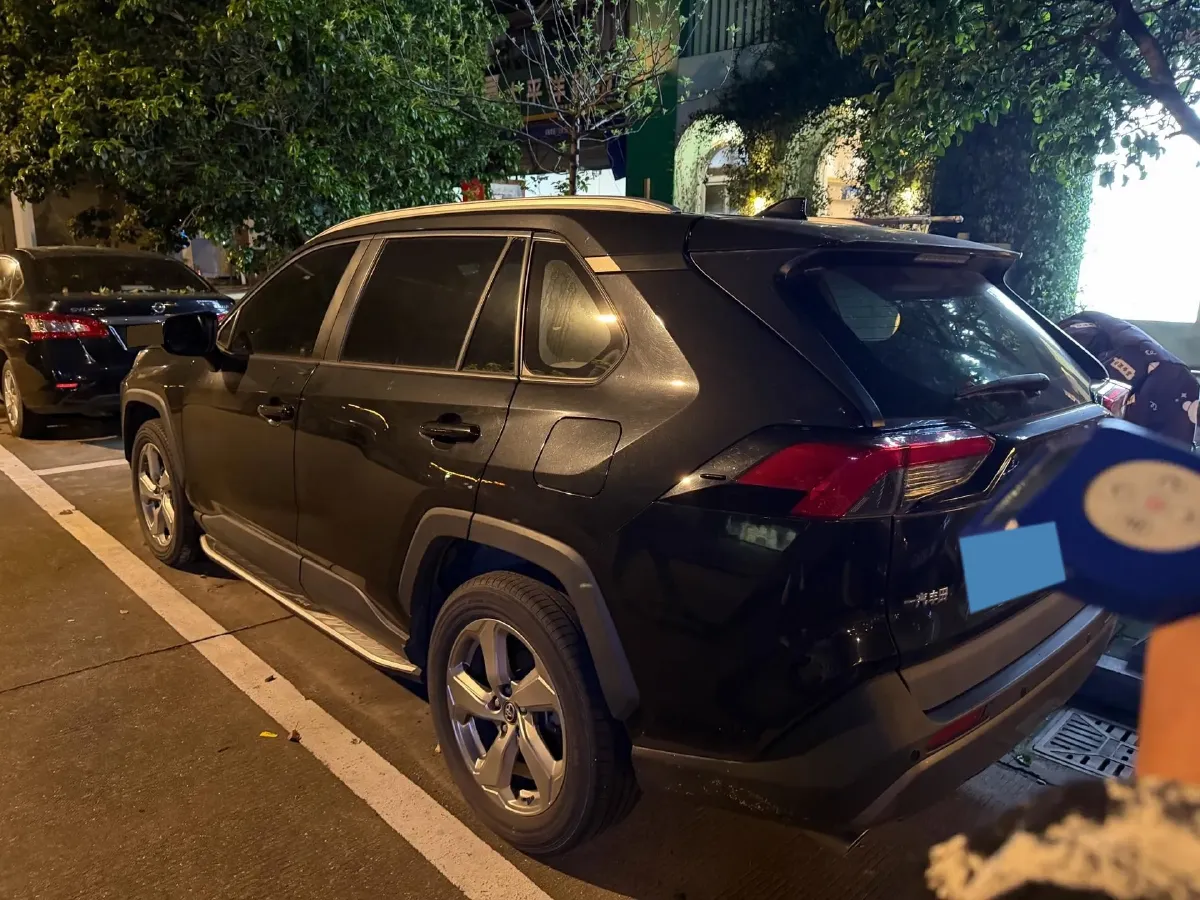 2020 Toyota RAV4 2.0L 171HP L4 CVT,autocango,china used car exporter,china ev exporter,chinese used car exporter,chinese used ev exporter