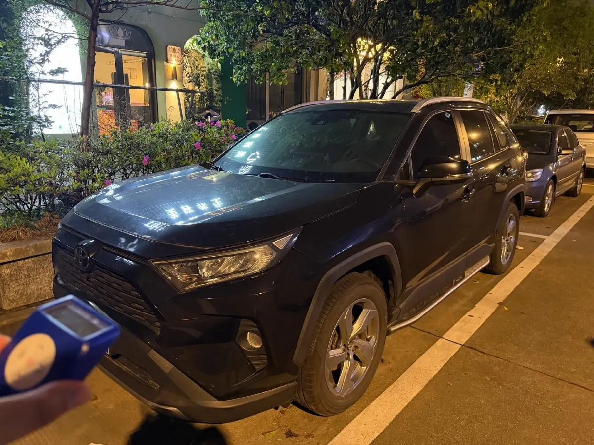 2020 Toyota RAV4 2.0L 171HP L4 CVT,autocango,china used car exporter,china ev exporter,chinese used car exporter,chinese used ev exporter
