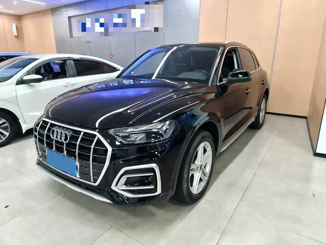 2021 Audi Q5L 2.0T 190HP L4 7DCT,autocango,china used car exporter,china ev exporter,chinese used car exporter,chinese used ev exporter