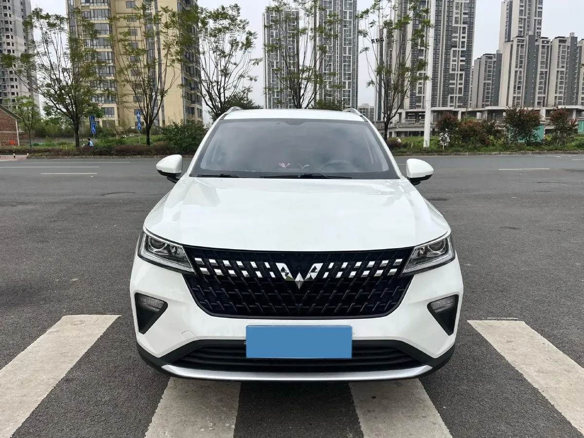2022 WuLing XingChi 1.5L 99HP L4 6MT,autocango,china used car exporter,china ev exporter,chinese used car exporter,chinese used ev exporter