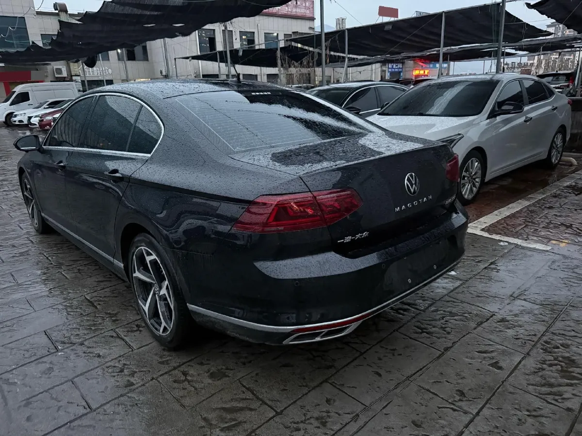 2023 Volkswagen Magotan 2.0T 186HP L4 7DCT,autocango,china used car exporter,china ev exporter,chinese used car exporter,chinese used ev exporter