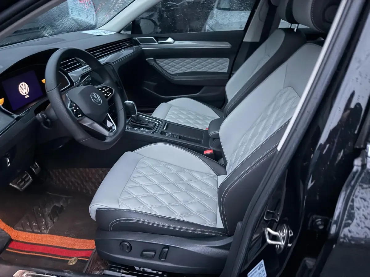 2023 Volkswagen Magotan 2.0T 186HP L4 7DCT,autocango,china used car exporter,china ev exporter,chinese used car exporter,chinese used ev exporter