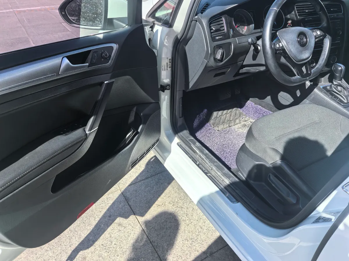 2018 Volkswagen Golf 1.4T 131HP L4 7DCT,autocango,china used car exporter,china ev exporter,chinese used car exporter,chinese used ev exporter