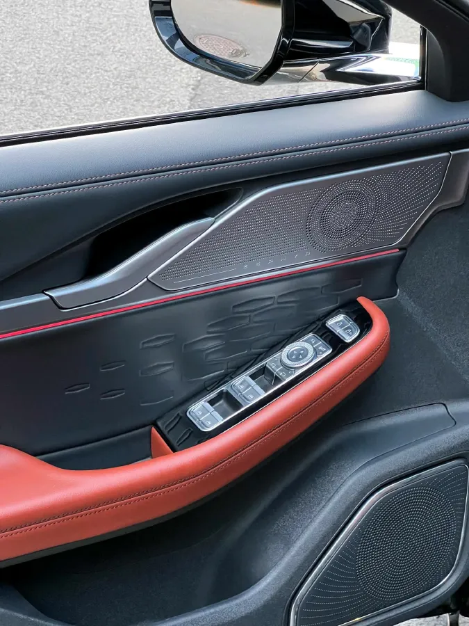 2022 Lincoln Z 2.0T 246HP L4 8AT,autocango,china used car exporter,china ev exporter,chinese used car exporter,chinese used ev exporter