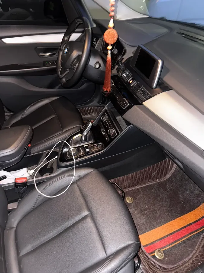 2019 BMW 2 Series SUV 1.5T 140HP L3 7DCT,autocango,china used car exporter,china ev exporter,chinese used car exporter,chinese used ev exporter