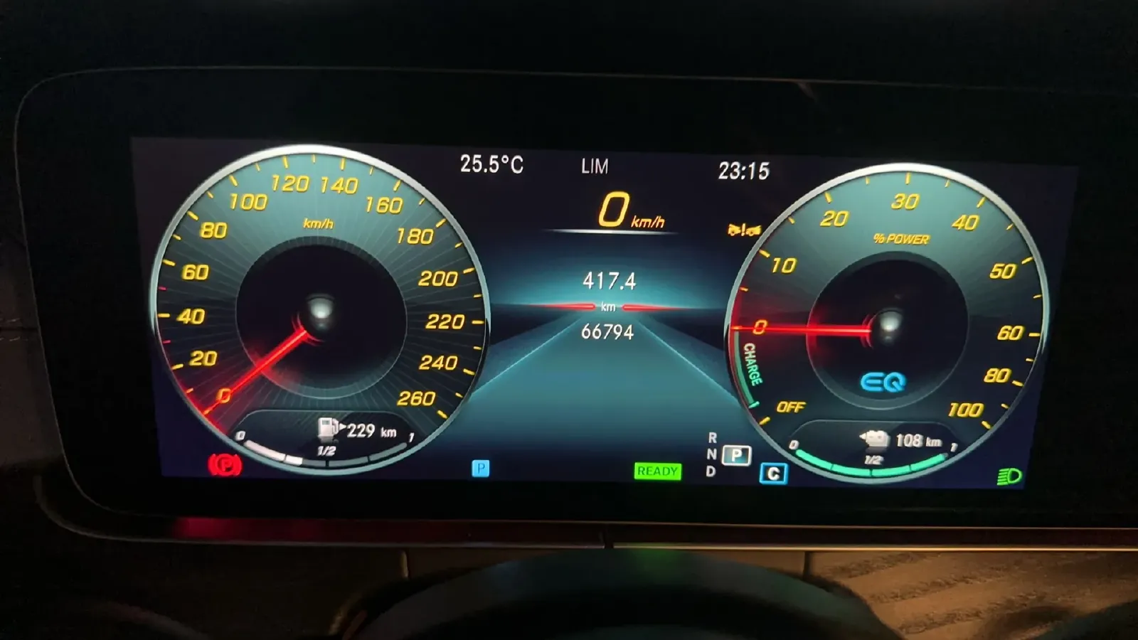 2023 Mercedes-Benz E Class 2.0T 211HP L4 9AT PHEV 25.4KWH,autocango,china used car exporter,china ev exporter,chinese used car exporter,chinese used ev exporter