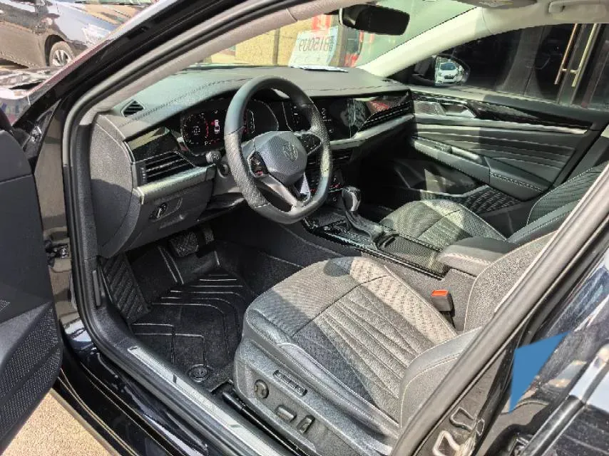 2022 Xpeng P7 BEV 60.2KWH,autocango,china used car exporter,china ev exporter,chinese used car exporter,chinese used ev exporter