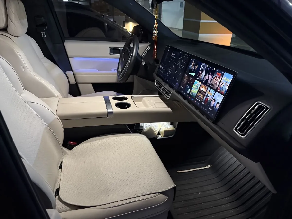 2024 Li L6 Range Extended 154HP L4 REEV 36.8KWH,autocango,china used car exporter,china ev exporter,chinese used car exporter,chinese used ev exporter