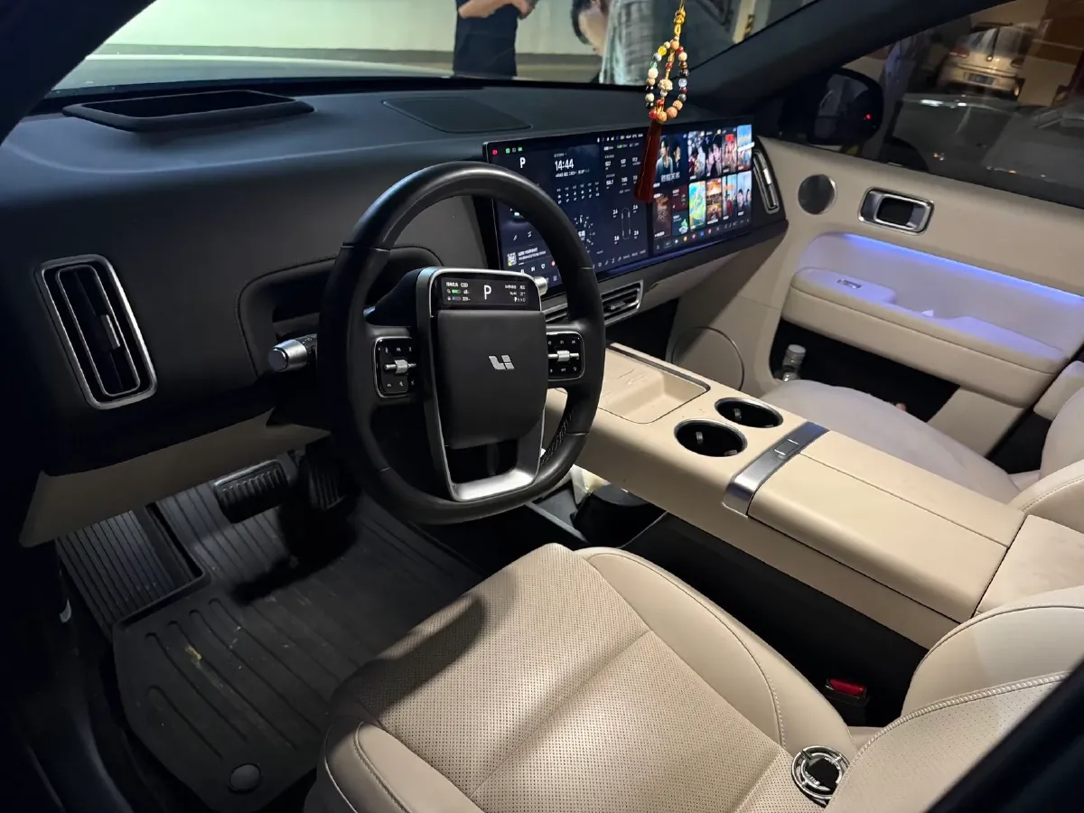 2024 Li L6 Range Extended 154HP L4 REEV 36.8KWH,autocango,china used car exporter,china ev exporter,chinese used car exporter,chinese used ev exporter