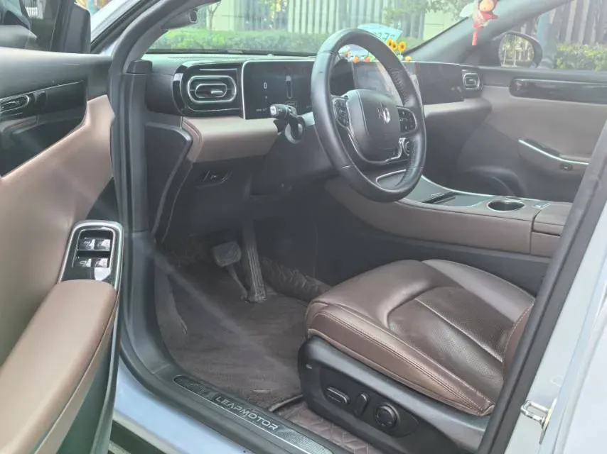 2023 Leapmotor C01 1.5L 95HP L4 REEV 30.1KWH,autocango,china used car exporter,china ev exporter,chinese used car exporter,chinese used ev exporter