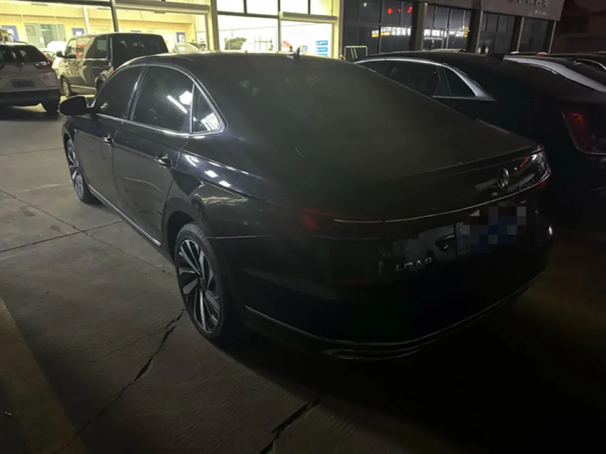 2022 Xpeng P7 BEV 60.2KWH,autocango,china used car exporter,china ev exporter,chinese used car exporter,chinese used ev exporter