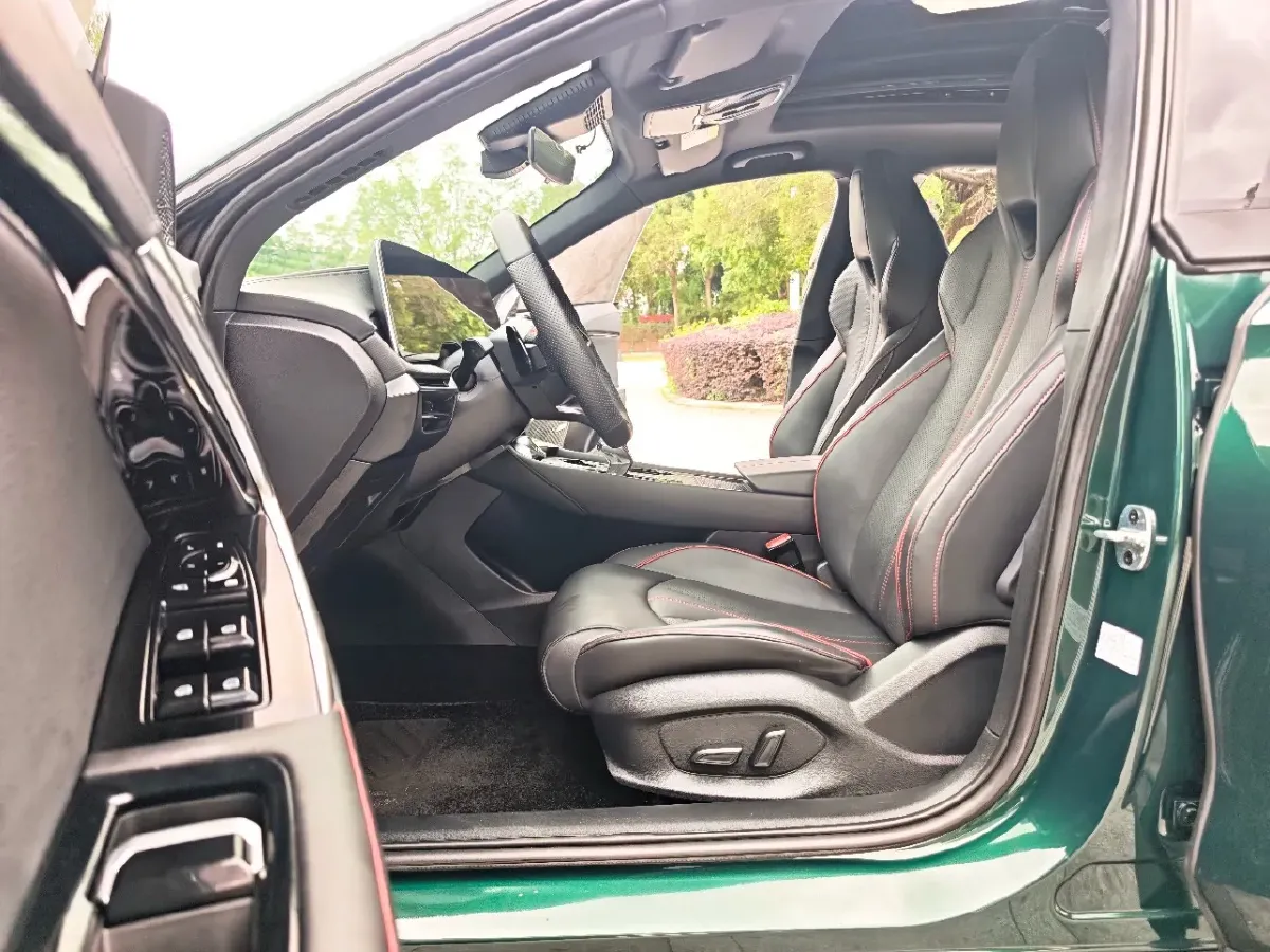 2023 MG 7 1.5T 188HP L4 7DCT,autocango,china used car exporter,china ev exporter,chinese used car exporter,chinese used ev exporter