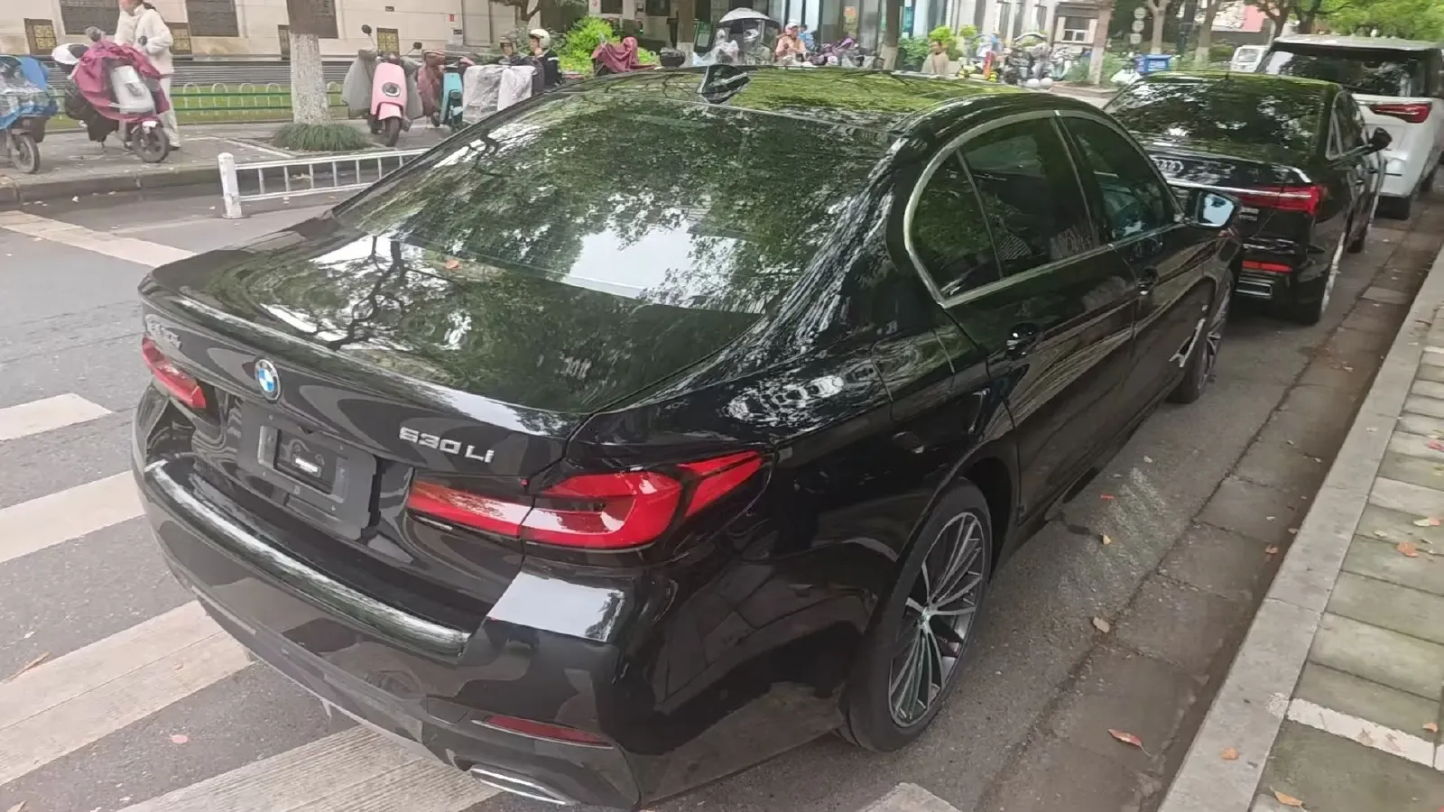 2023 BMW 5 Series 2.0T 245HP L4 8AT,autocango,china used car exporter,china ev exporter,chinese used car exporter,chinese used ev exporter