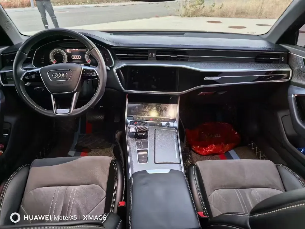 2020 Audi A6L 2.0T 224HP L4 7DCT,autocango,china used car exporter,china ev exporter,chinese used car exporter,chinese used ev exporter