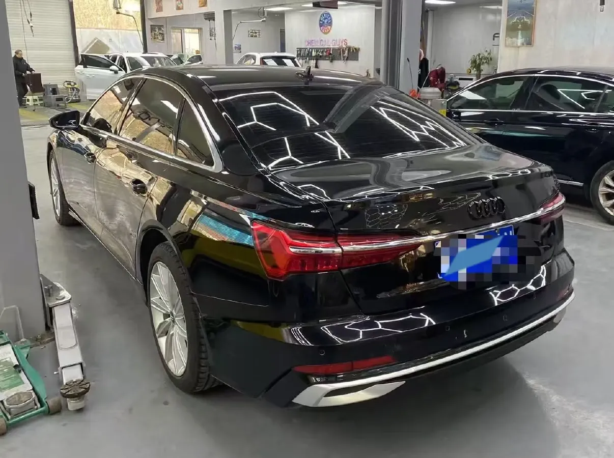 2020 Audi A6L 2.0T 224HP L4 7DCT,autocango,china used car exporter,china ev exporter,chinese used car exporter,chinese used ev exporter