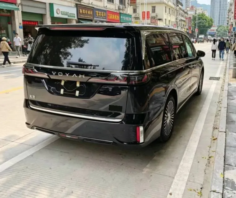 2026 Voyah Dream 1.5T 150HP L4 PHEV,autocango,china used car exporter,china ev exporter,chinese used car exporter,chinese used ev exporter
