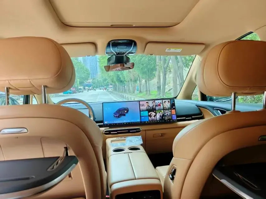 2026 Voyah Dream 1.5T 150HP L4 PHEV,autocango,china used car exporter,china ev exporter,chinese used car exporter,chinese used ev exporter