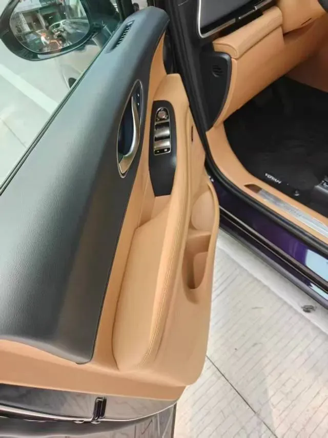 2026 Voyah Dream 1.5T 150HP L4 PHEV,autocango,china used car exporter,china ev exporter,chinese used car exporter,chinese used ev exporter