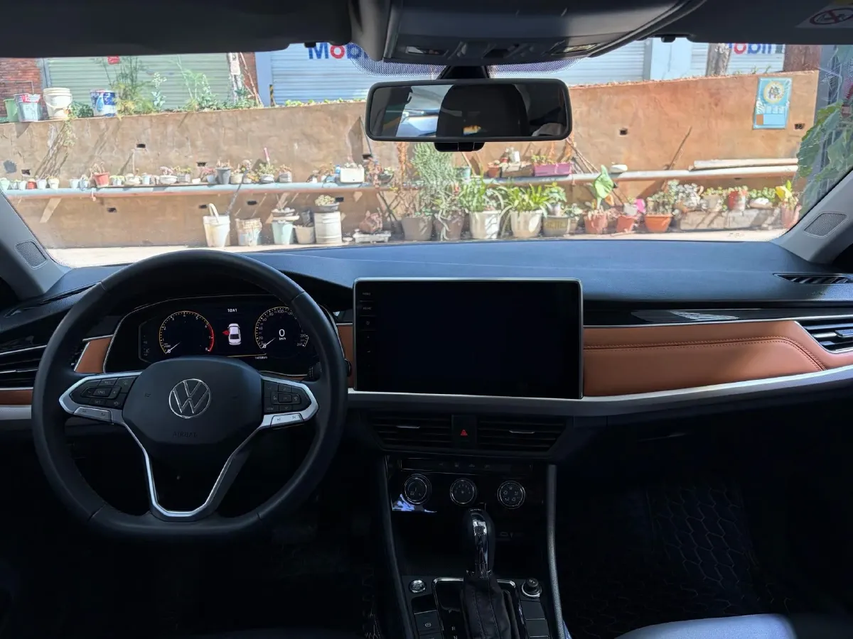 2023 Volkswagen Bora 1.2T 116HP L4 7DCT,autocango,china used car exporter,china ev exporter,chinese used car exporter,chinese used ev exporter