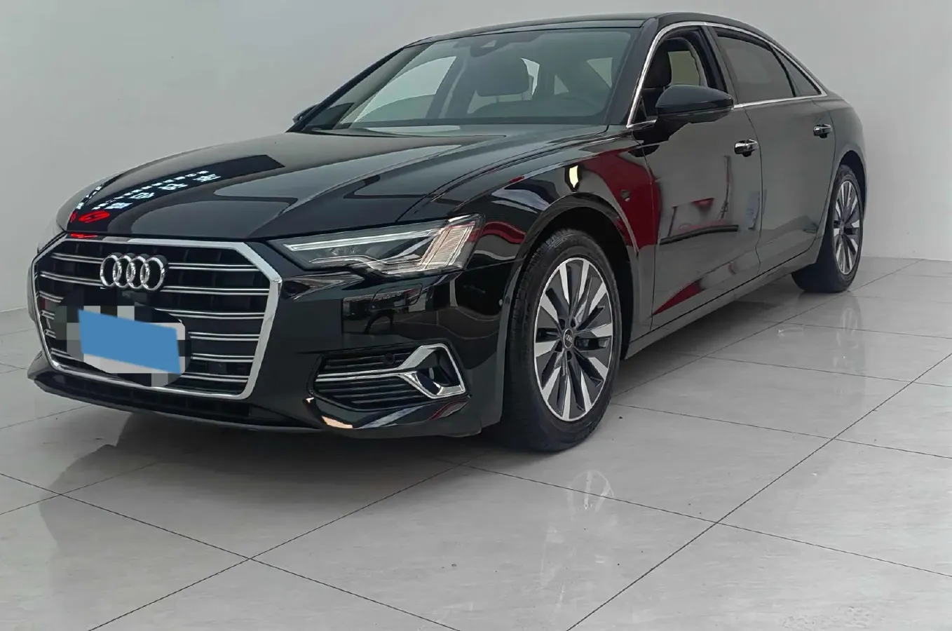 2024 Audi A6L 2.0T 245HP L4 7DCT,autocango,china used car exporter,china ev exporter,chinese used car exporter,chinese used ev exporter