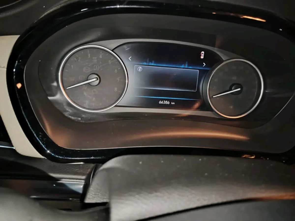 2023 Buick GL8 2.0T 237HP L4 9AT,autocango,china used car exporter,china ev exporter,chinese used car exporter,chinese used ev exporter