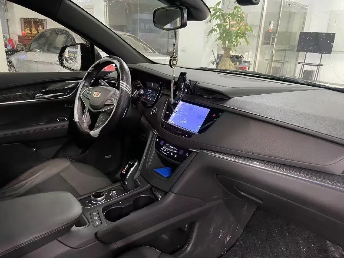 2022 Cadillac XT5 2.0T 237HP L4 9AT,autocango,china used car exporter,china ev exporter,chinese used car exporter,chinese used ev exporter