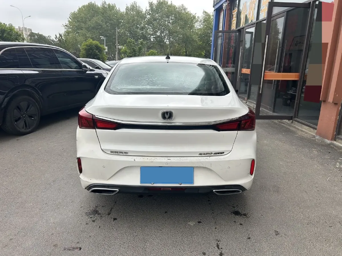 2021 ChangAn Eado 1.6L 128HP L4 5MT,autocango,china used car exporter,china ev exporter,chinese used car exporter,chinese used ev exporter
