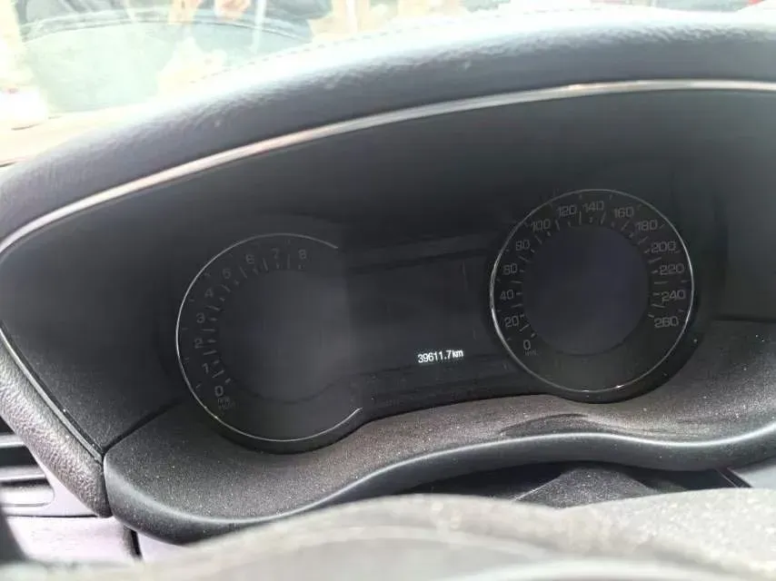 2018 Lincoln MKC 2.0T 203HP L4 6AT,autocango,china used car exporter,china ev exporter,chinese used car exporter,chinese used ev exporter