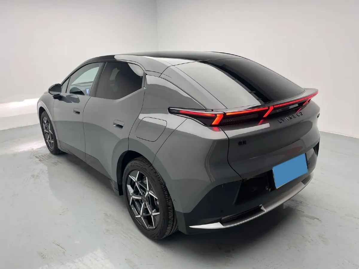 2025 Dongfeng Z9 2.0T 258HP L4 8AT,autocango,china used car exporter,china ev exporter,chinese used car exporter,chinese used ev exporter