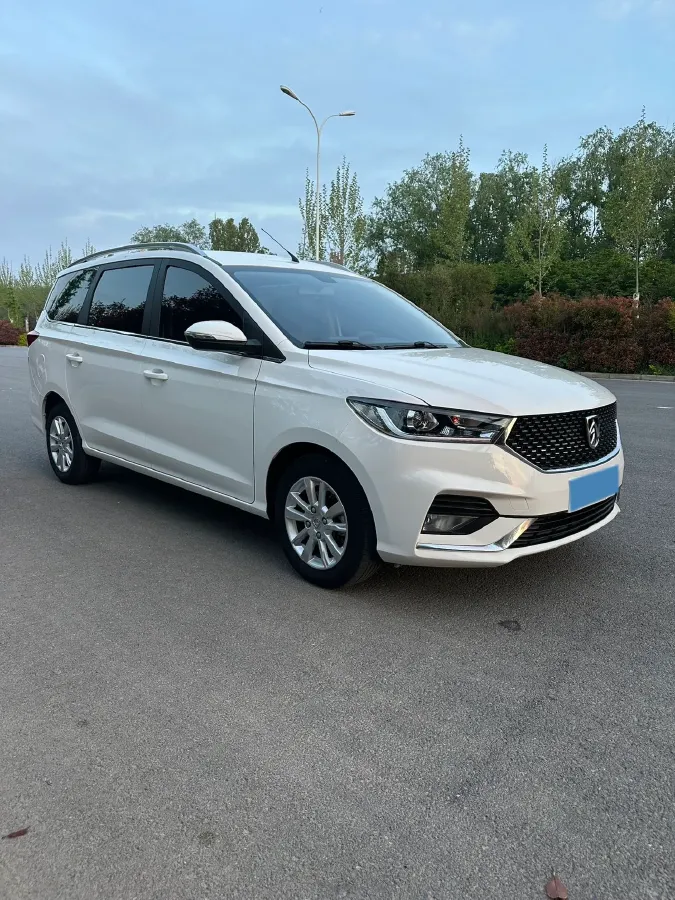 2021 BaoJun 360 1.5L 105HP L4 CVT,autocango,china used car exporter,china ev exporter,chinese used car exporter,chinese used ev exporter