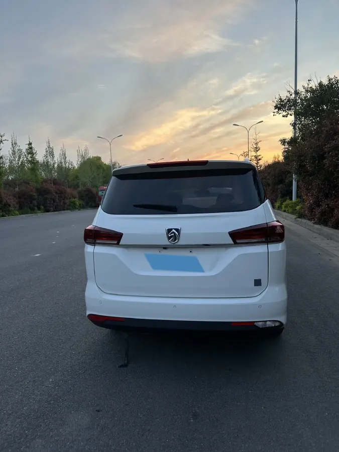 2021 BaoJun 360 1.5L 105HP L4 CVT,autocango,china used car exporter,china ev exporter,chinese used car exporter,chinese used ev exporter