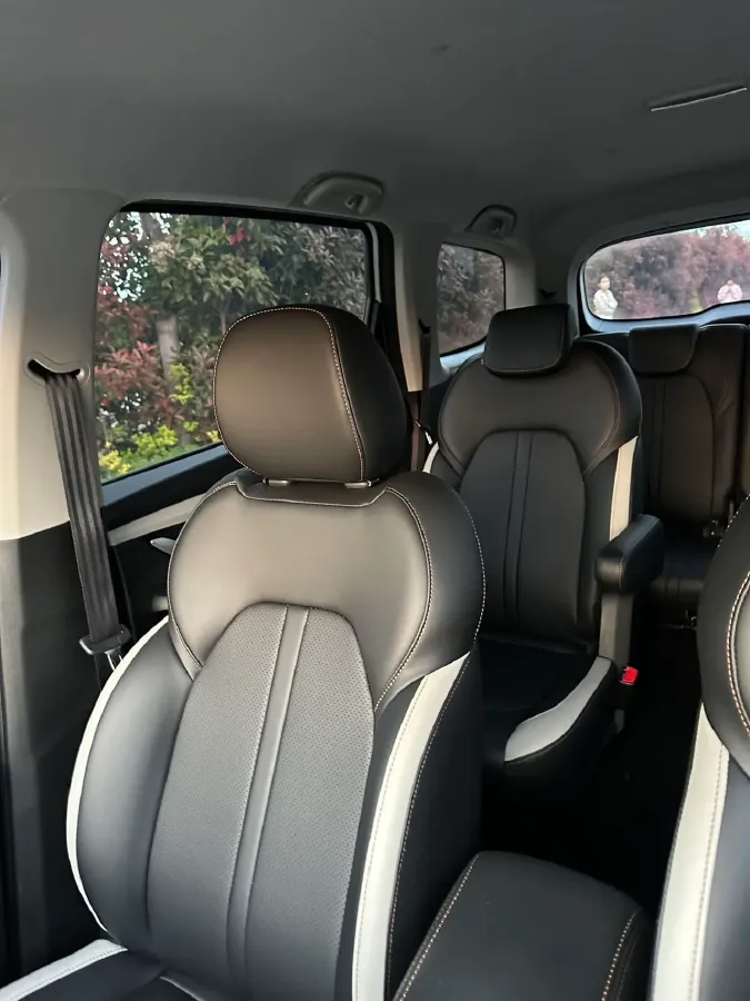 2021 BaoJun 360 1.5L 105HP L4 CVT,autocango,china used car exporter,china ev exporter,chinese used car exporter,chinese used ev exporter