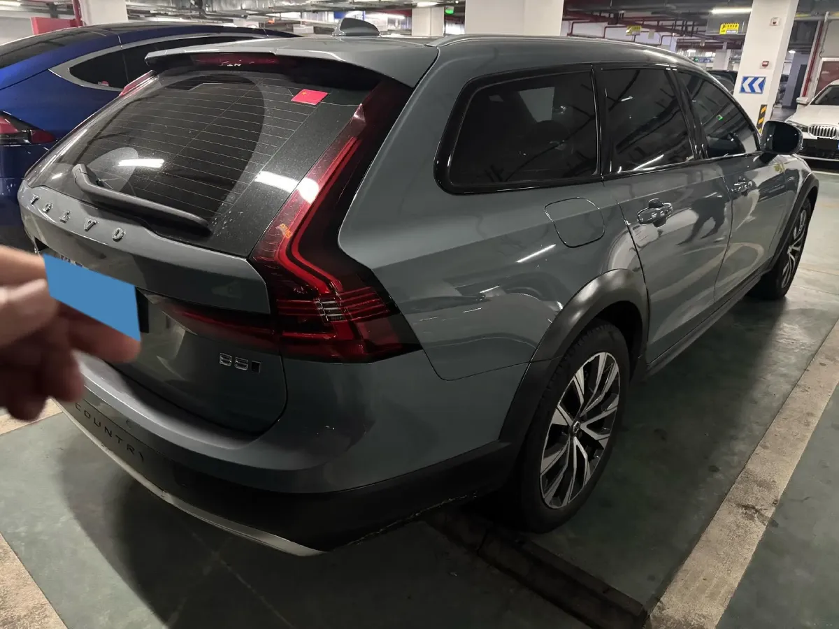 2021 Volvo V90 2.0T 250HP L4 8AT,autocango,china used car exporter,china ev exporter,chinese used car exporter,chinese used ev exporter