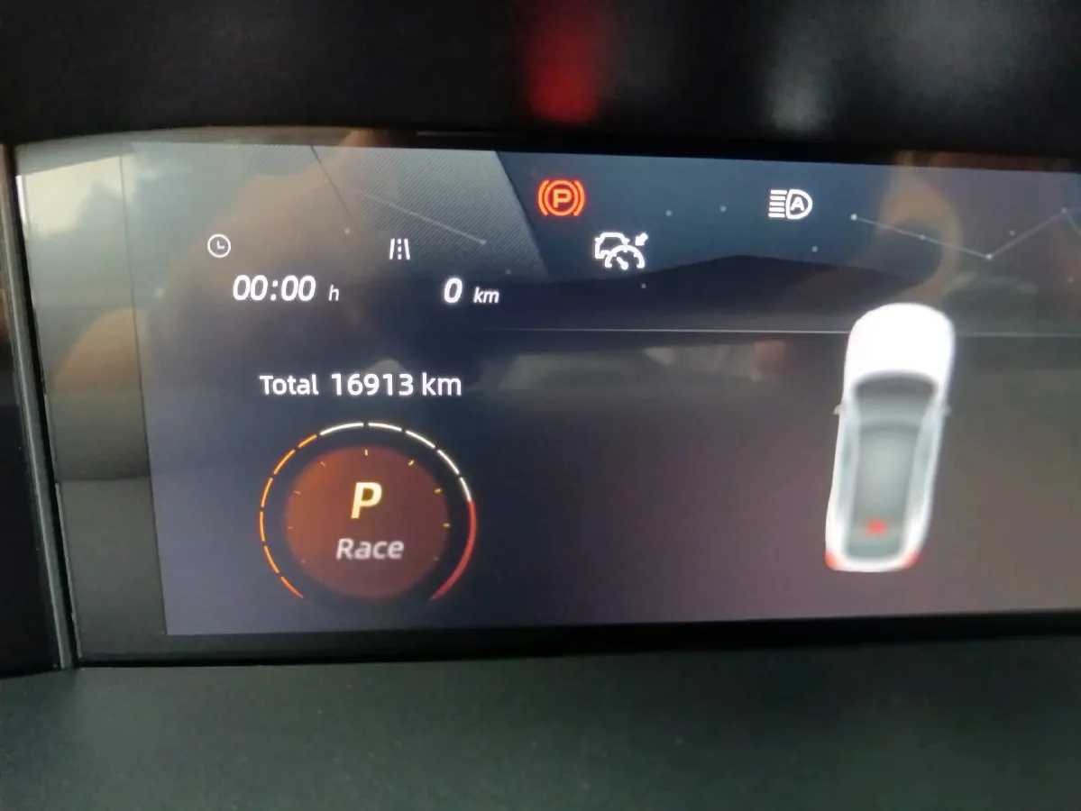 2023 ChangAn UNI-V 2.0T 233HP L4 8AT,autocango,china used car exporter,china ev exporter,chinese used car exporter,chinese used ev exporter