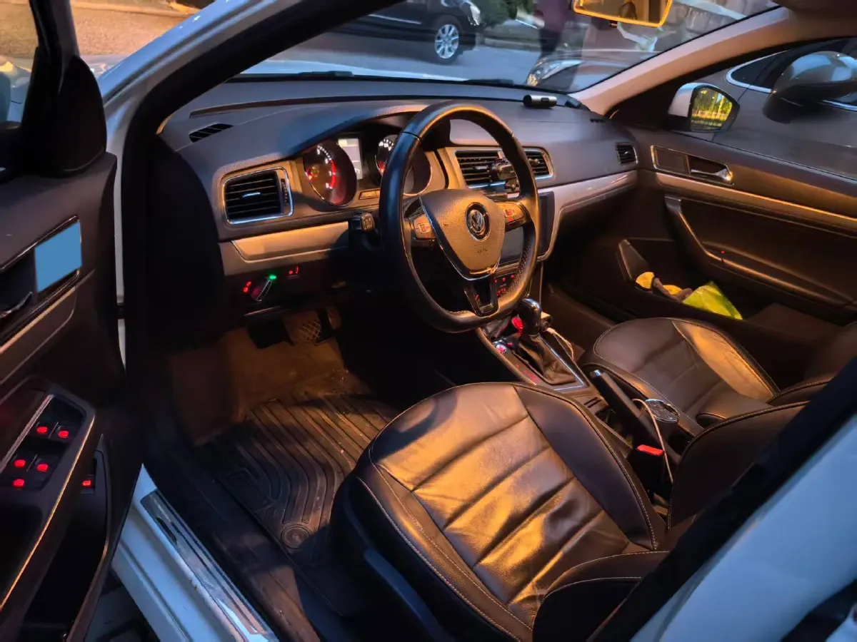 2018 Volkswagen Lavida 1.2T 116HP L4 7DCT,autocango,china used car exporter,china ev exporter,chinese used car exporter,chinese used ev exporter