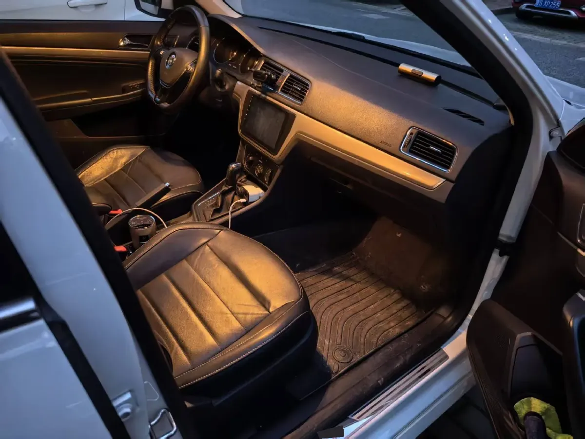 2018 Volkswagen Lavida 1.2T 116HP L4 7DCT,autocango,china used car exporter,china ev exporter,chinese used car exporter,chinese used ev exporter