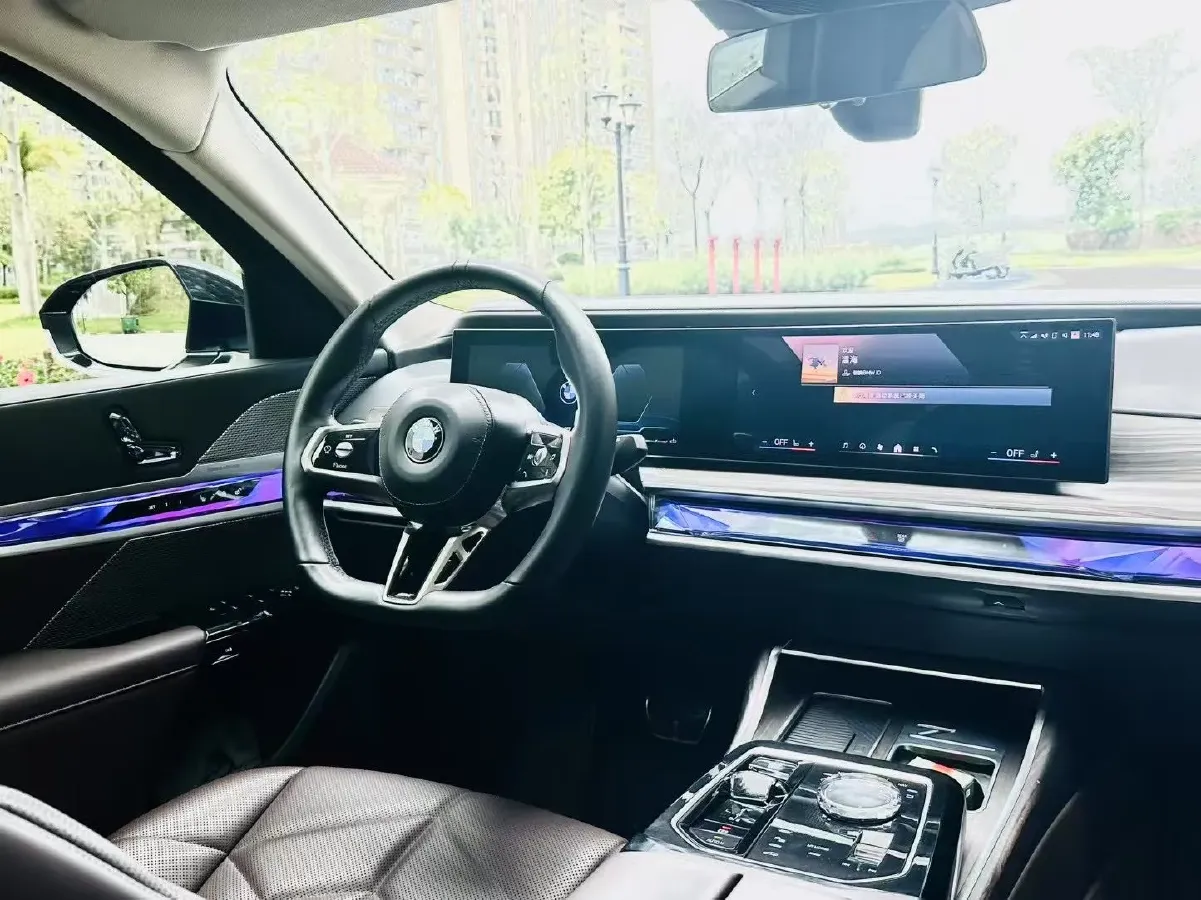 2023 BMW 7 Series 3.0T 272HP L6 8AT,autocango,china used car exporter,china ev exporter,chinese used car exporter,chinese used ev exporter