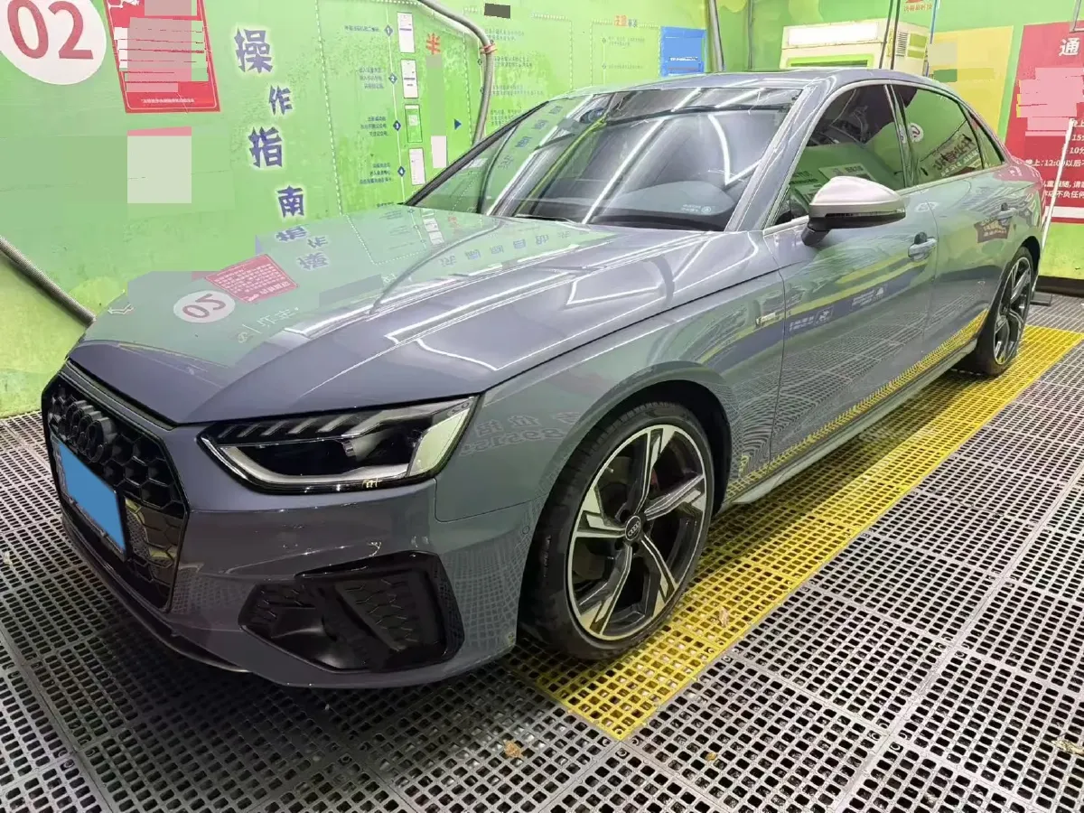 2022 Audi A4L 2.0T 190HP L4 7DCT,autocango,china used car exporter,china ev exporter,chinese used car exporter,chinese used ev exporter